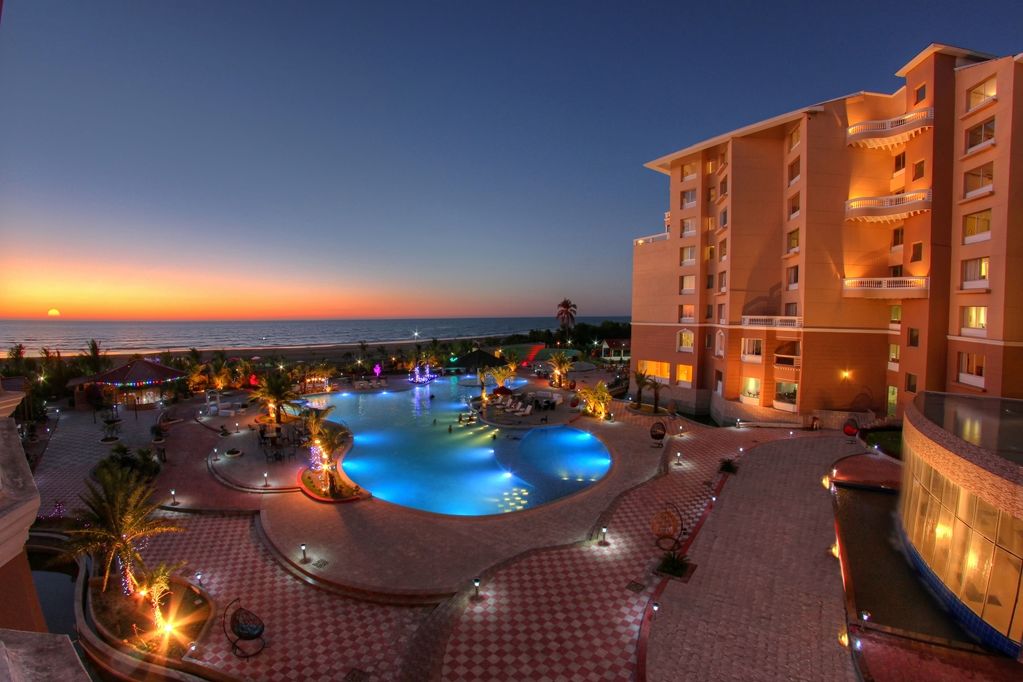 Royal Tulip Sea Pearl Beach Resort & Spa Koks Badźar Zewnętrze zdjęcie